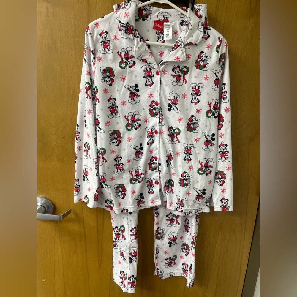 Disney Christmas Mickey Mouse Holiday Pajama 2pc Set Super  Soft Fleece Size M